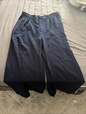 Women's Wide-Leg Trousers in Navy — Elegant Flowing Silhouette
